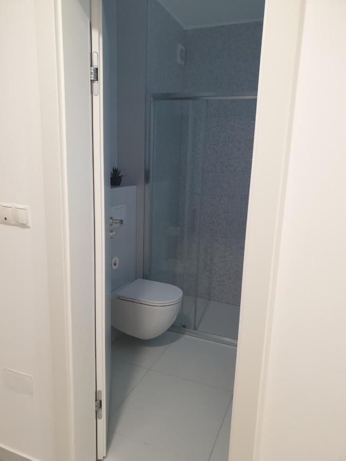 Apartman Viktoria Тузла Экстерьер фото