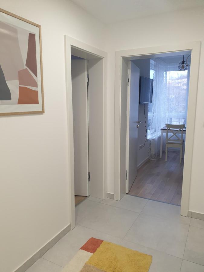 Apartman Viktoria Тузла Экстерьер фото