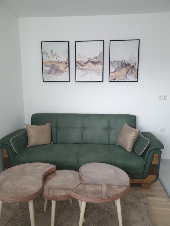 Apartman Viktoria Тузла Экстерьер фото