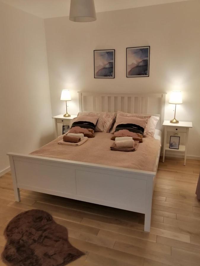 Apartman Viktoria Тузла Экстерьер фото